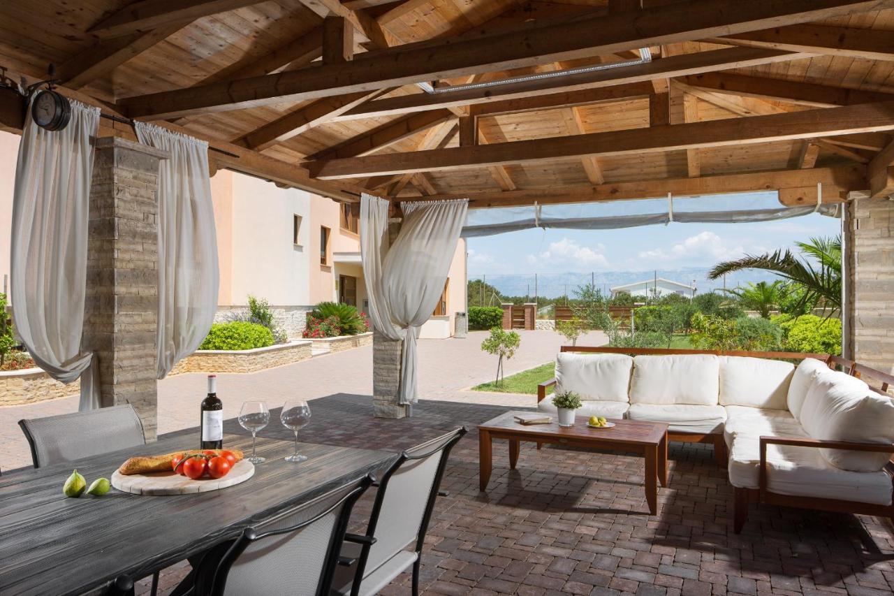 Villa Malibu One Vir Exterior foto